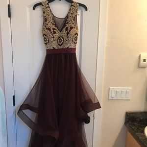 Maroon prom dress